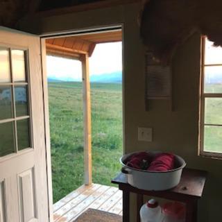 Babb Montana Old West Cabins 게스트하우스 외부 사진